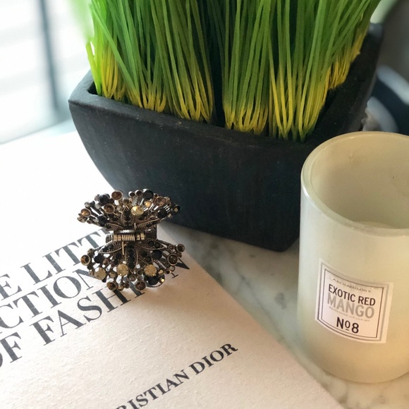 SOLD! Solid Metal & Crystal Hair Clip / Accessory - Picture 3 of 6